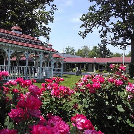 Murray Inn And Art Gallery Екстер'єр фото